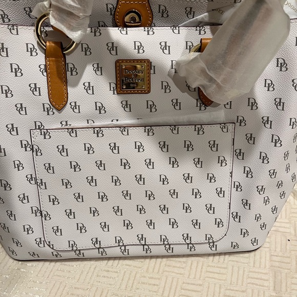 Large Dooney & Bourke Blakey Tammy Tote - Picture 9 of 10